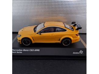 Auto's Mercedes Benz C63 AMG 2012 Schaal 1:43