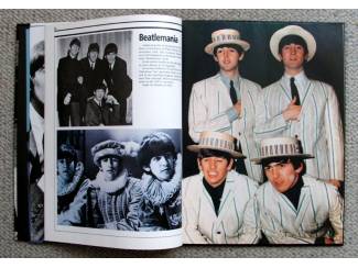 Boeken over Muziek The Beatles Sterren, Mythen & Legenden boek 1992 ZGAN