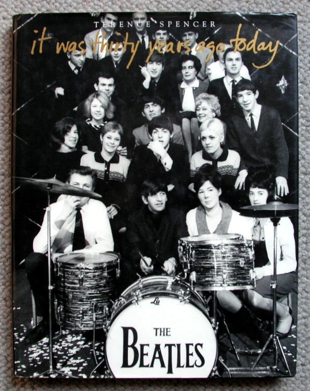The Beatles It was thirty years ago today boek 1994 ZGAN