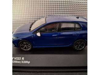 Auto's Volkswagen Golf VIII R 2.0 TSi Schaal 1:43