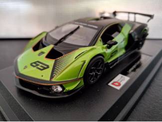Auto's Lamborghini Essenza SCV12 Schaal 1:24