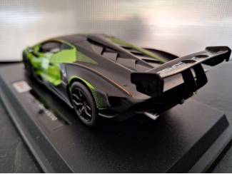 Auto's Lamborghini Essenza SCV12 Schaal 1:24