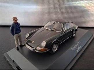 Porsche 911 S Coupe + Figuur Steve McQueen Schaal 1:43