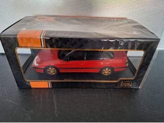 Auto's Subaru Legancy RS 1991 Schaal 1:18