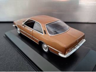 Auto's Opel Rekord D Coup&eacute; 1975 Schaal 1:43