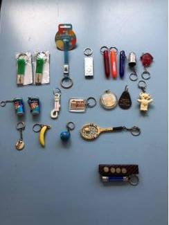 Sleutelhangers Sleutelhangers 18st,  samen of los te koop , diverse soorten