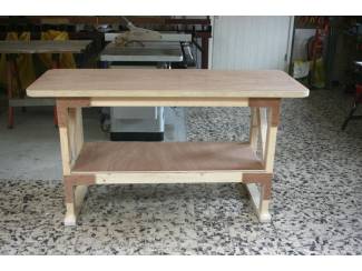 Werkbanken Stevige houten Werkbanken &ndash; werktafels - inpaktafel &ndash; tafels