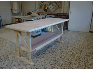 Werkbanken Stevige houten Werkbanken &ndash; werktafels - inpaktafel &ndash; tafels