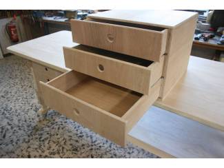 Werkbanken Stevige houten Werkbanken &ndash; werktafels - inpaktafel &ndash; tafels
