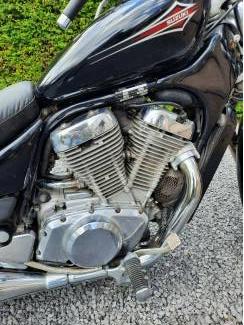 Suzuki SUZUKI VS600 INTRUDER bj 2000