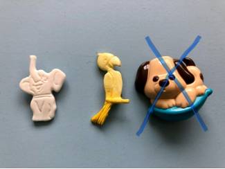 Broche kunststof papegaai , olifant  dier vogel broches