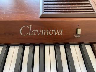 Piano's Yamaha Clavinova YP-40