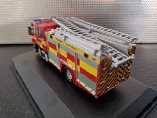 Auto's Scania Pump Ladder CP28 South Wales Fire & Rescue Schaal 1:76