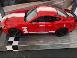 Auto's Ford Mustang GT 2018 Schaal 1:24