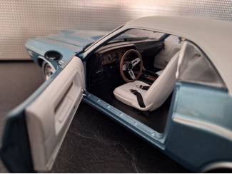 Auto's Dodge Challenger 1970 Western Sport Special Schaal 1:18