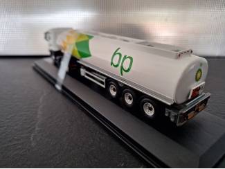 Vrachtwagens Scania 420 BP Tanker Schaal 1:76