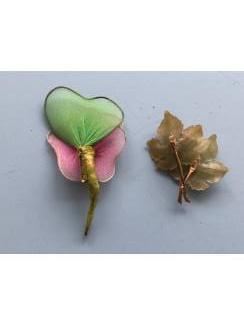 Broches Oude broches bloem stof