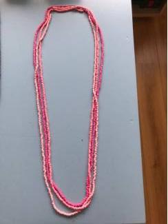 Kettingen 3 kleuren roze 128cm lang set a 3