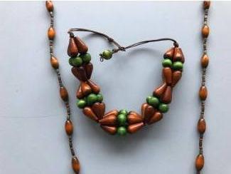 Kettingen Tweedelige set korte en lange ketting bruin groen