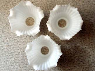 Lampen | Lampenkappen 3 melkwitte glaze lampenkapjes ZEER MOOIE STAAT