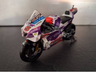 Ducati Desmosedici Pramac Racing #5 Schaal 1:18