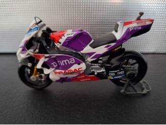 Tweewielers Ducati Desmosedici Pramac Racing #5 Schaal 1:18