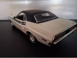 Auto's Dodge Challenger R/T 1971 Schaal 1:18