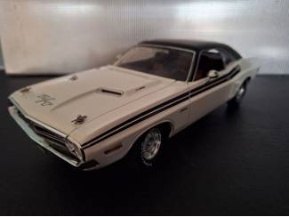 Auto's Dodge Challenger R/T 1971 Schaal 1:18