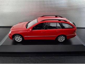 Auto's Mercedes Benz C-Klasse T-model S203 2001 Schaal 1:43