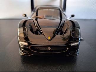 Auto's Ferrari F50 Hard Top 1995 Schaal 1:18
