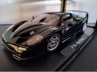 Auto's Ferrari F50 Hard Top 1995 Schaal 1:18