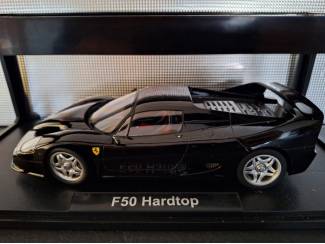 Auto's Ferrari F50 Hard Top 1995 Schaal 1:18