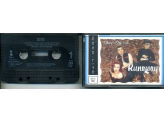Cassettebandjes Deee - Lite Presents Runaway 2x2 nrs single cassette ZGAN