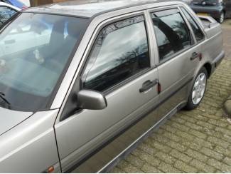 Accessoires Volvo donkere zijwindschermen tbv oa 940 v70 c30 v40 cx70