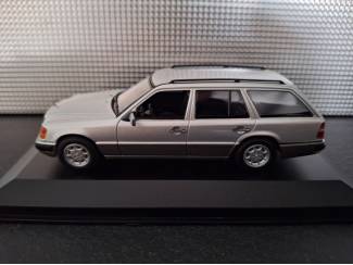 Auto's Mercedes Benz 300TE (S124) 1990 Schaal 1:43