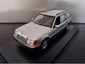 Auto's Mercedes Benz 300TE (S124) 1990 Schaal 1:43