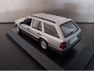 Auto's Mercedes Benz 300TE (S124) 1990 Schaal 1:43