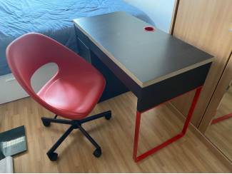 IKEA Bureau MICKE + Stoel ELDBERGET