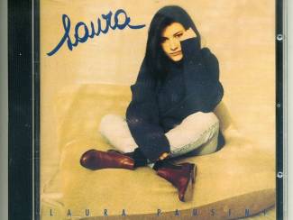 Laura Pausini Laura 10 nrs cd 1994 als NIEUW met poster