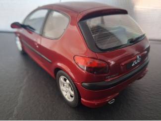Auto's Peugeot 206 S16 1999 Schaal 1:18