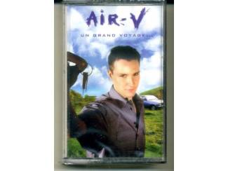 Air-V – Un Grand Voyage... 12 nrs cassette 1999 NIEUW SEALD