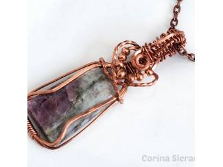 Kettinghangers Hanger met robijn