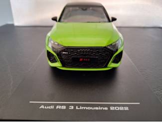 Auto's Audi RS3 Limousine 2022  Mint groen Schaal 1:18