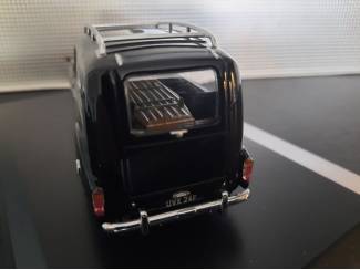 Auto's Begrafenisauto Austin Sheerline Hearse 125 zwart Schaal 1:43