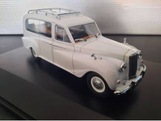 Auto's Begrafenisauto Austin Sheerline 125 Hearse wit Schaal 1:43