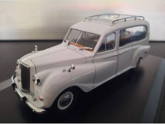 Auto's Begrafenisauto Austin Sheerline 125 Hearse wit Schaal 1:43