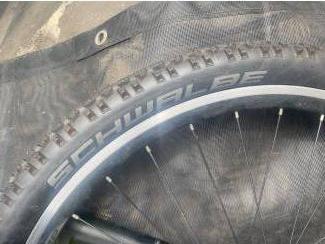 Onderdelen MTB Voorwiel, band en voorvork
