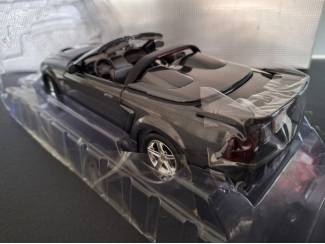 Auto's Ford Mustang Saleen S281 SC 2003 Schaal 1:18