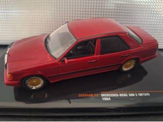 Auto's Mercedes Benz 300E W124 1984 Schaal 1:43
