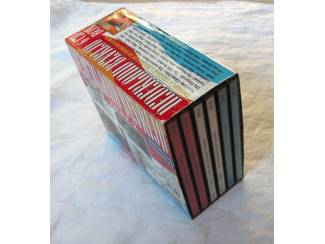 CD Nederland Bevrijd 2 84 nrs 6 CD's met liedjes uit de oorlog